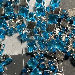 6mm Square Rhinestone w/setting (20)